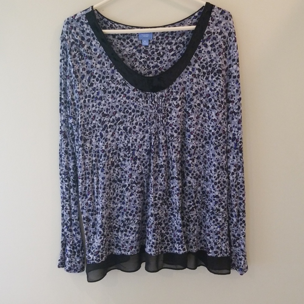 Long sleeve knit top